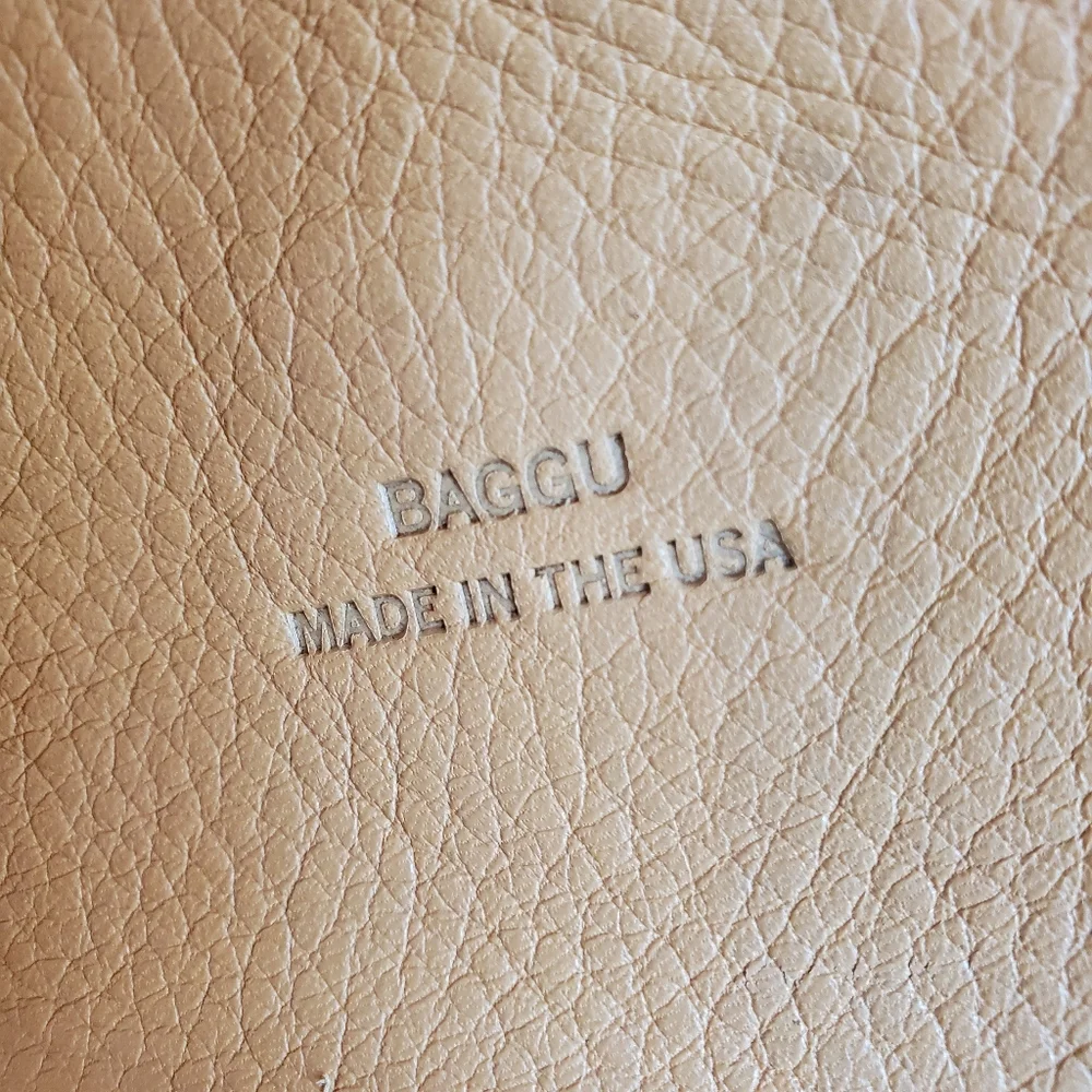BAGGU Tan Crossbody Bag - Picture 6 of 7